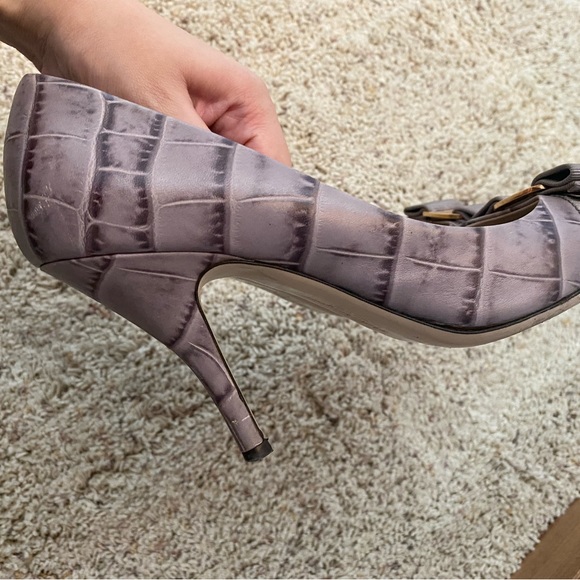 Ferragamo Pumps (authentic) - Picture 8 of 10
